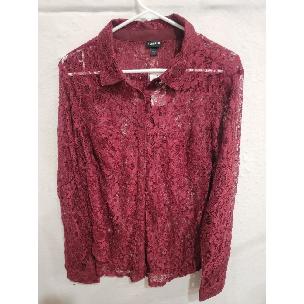 Torrid NWT Size 1 1X Burgundy Floral Lace Button Down Blouse Boho Romantic Sheer
